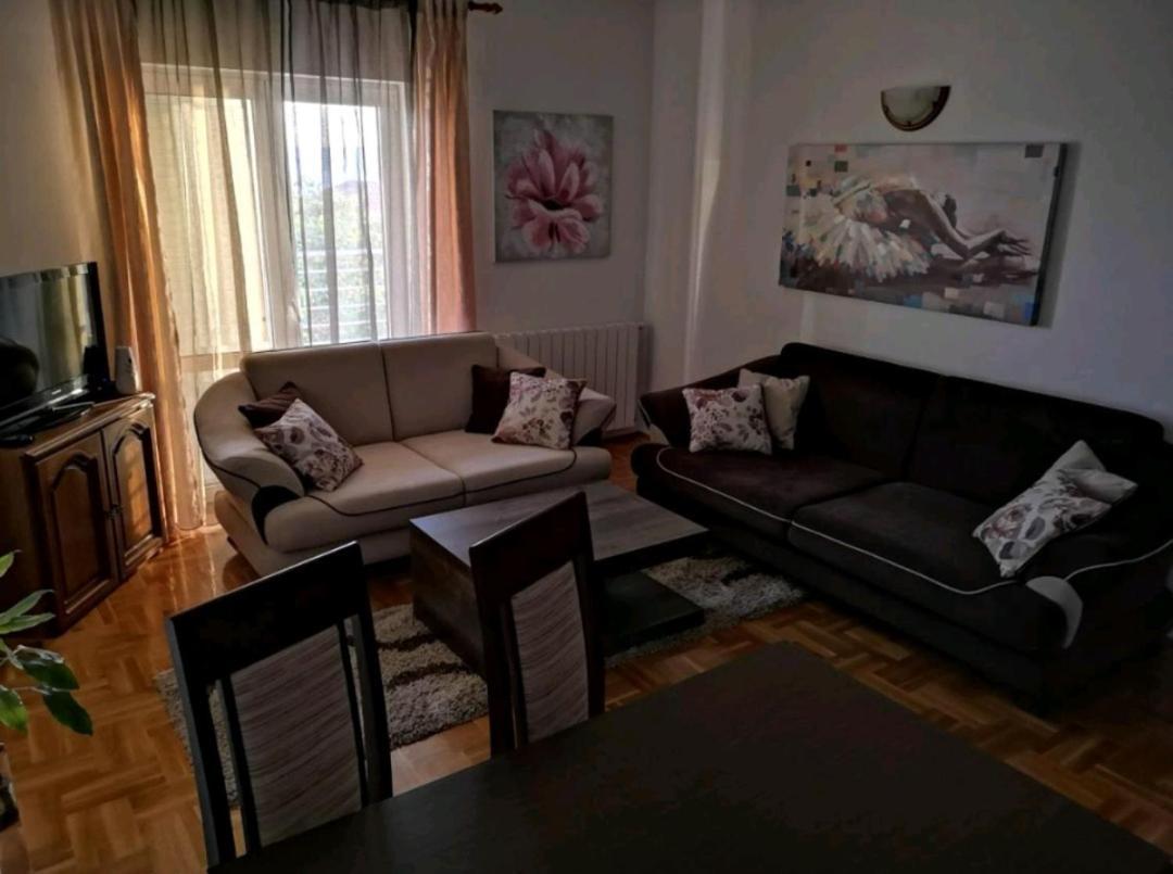In Apartment Senj  Bagian luar foto