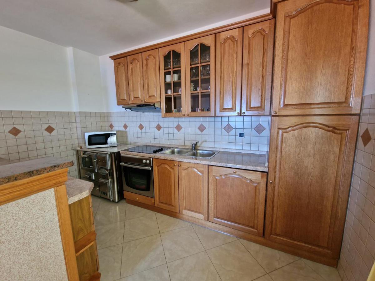 In Apartment Senj  Bagian luar foto